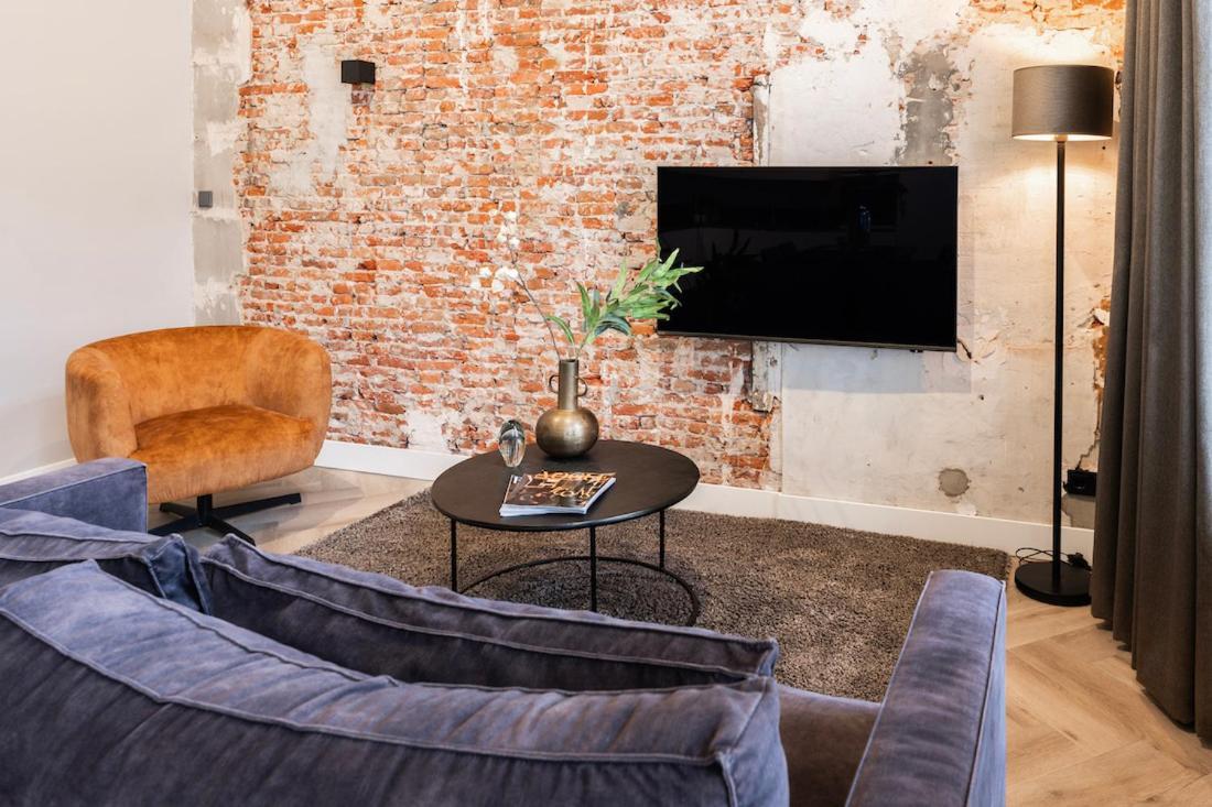 Xxl Loft With Bath Located Stadsvilla Tilburg Exterior photo
